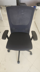 EXECUTIVE CHAIR