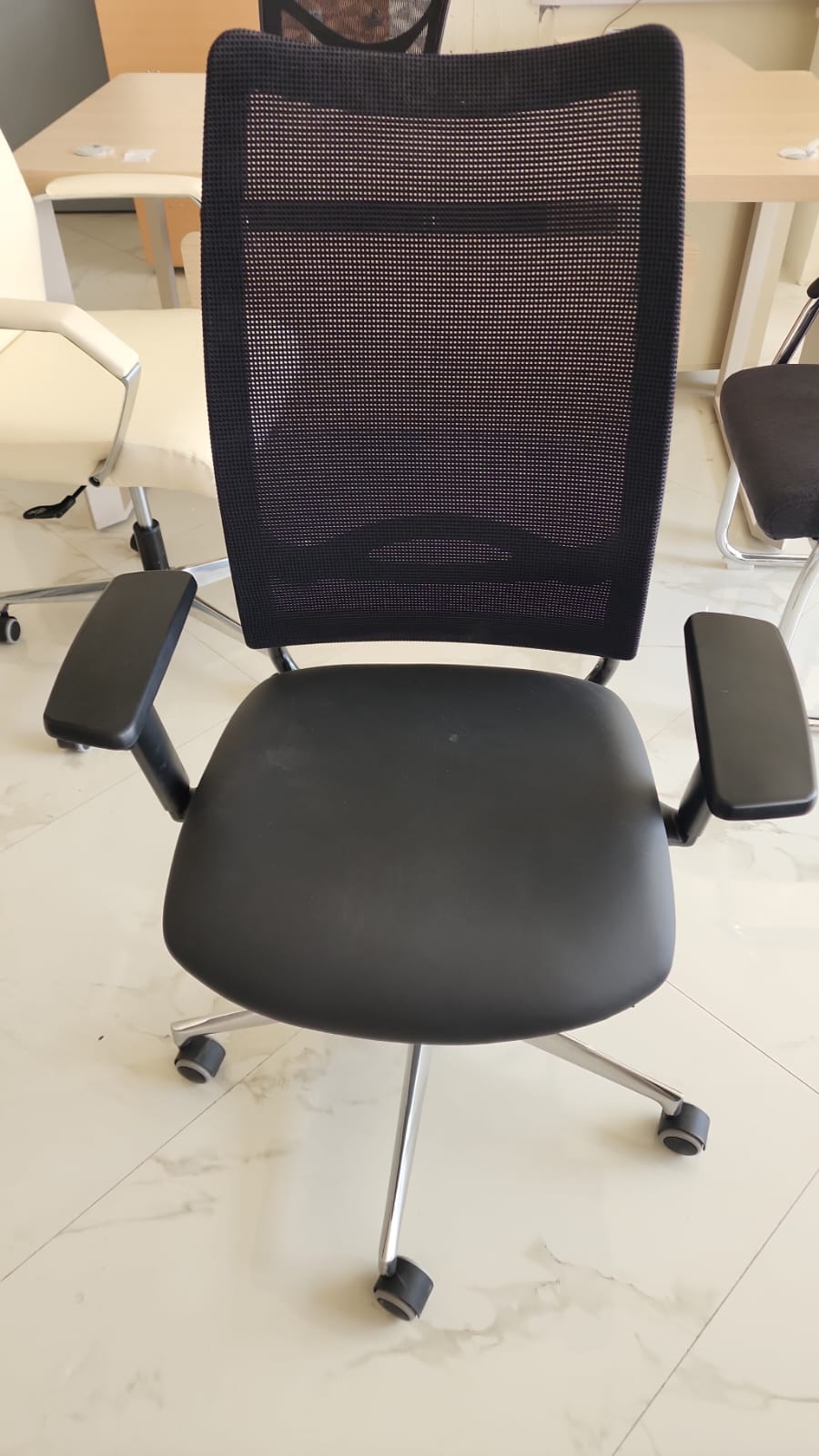 MEDIUM BACK CHAIR MODEL DIEMME FLASH